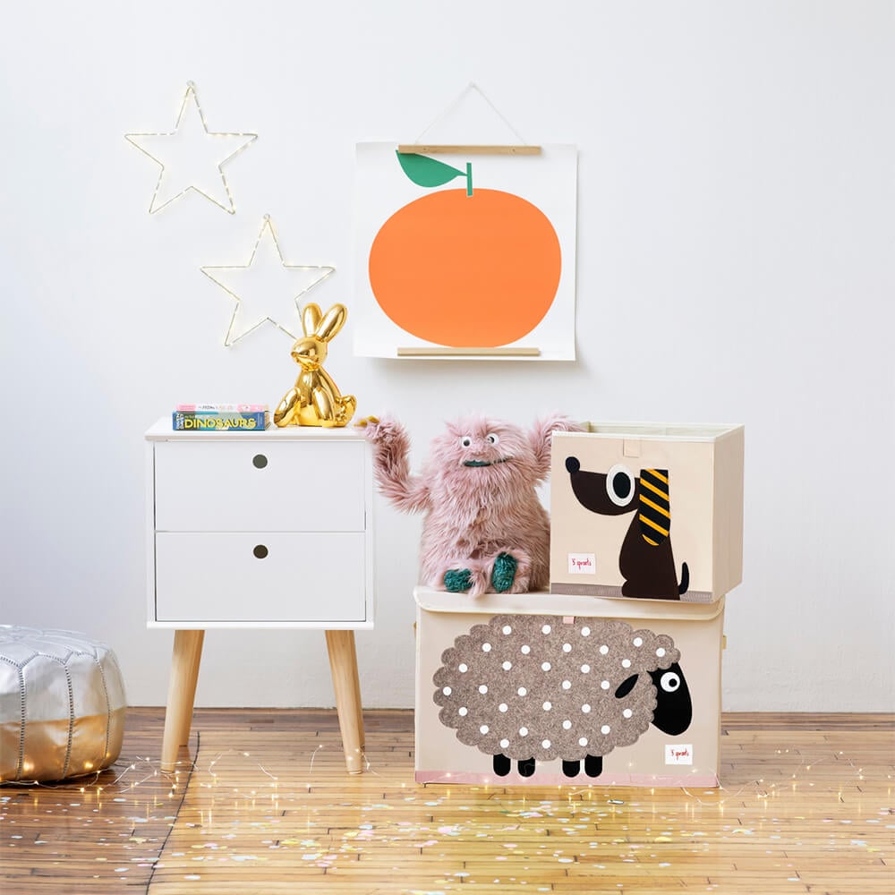 Chambre enfant avec un bac de rangement de la marque 3 Sprouts Chien