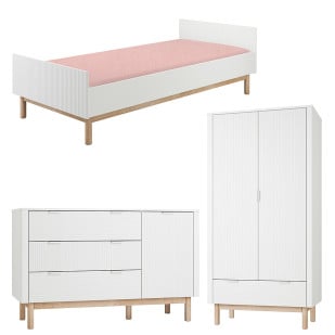 Pack trio chambre enfant Miloo blanc et bois massif avec lit 90x200, grande commode à tiroirs et armoire 2 portes assortie aux façades striées.