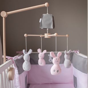 Mobile en bois fille Lapinou