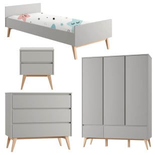 Pack chambre enfant Swing gris – lit 90x200 cm, table de chevet, commode 3 tiroirs et armoire 3 portes avec pieds en bois naturel, style scandinave, marque Pinio