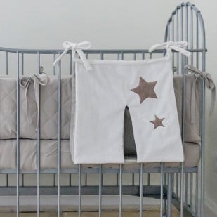 Organisateurs de lit Bébé, Sac de Rangement à Suspendre pour Lit de Bébé  avec 2 Poches, Très Approprié pour Ranger Vêtements, Couches, Jouets :  : Bébé et Puériculture