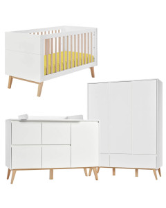 Pack chambre bébé Trio avec lit bébé évolutif 70x140, une large commode 4 tiroirs et un espace placard et d'une grande armoire 3 portes. L'ensemble est de la collection Swing blanc et bois de la marque Pinio