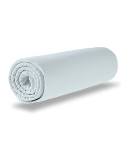 Drap-housse light blue 40x80 en jersey Oeko-tex pour matelas bébé - Domiva, disponible chez le Jurassien, hypoallergénique, fabriqué en France.