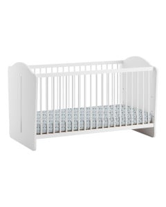 Lit bébé évolutif 70x140 blanc Megeve, style minimaliste, par Vox. Disponible chez le Jurassien. Accompagne la croissance de votre enfant.