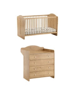 Ensemble meuble bébé Megeve en finition Oak (décor bois chêne naturel) de la marque Vox, comprenant un lit bébé évolutif pour matelas 70x140 cm et une commode avec plan à langer intégré. Idéal pour un espace chaleureux et pratique.