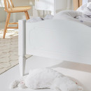 Zoom sur le pied de lit du lit enfant Royal de chez Bellamy