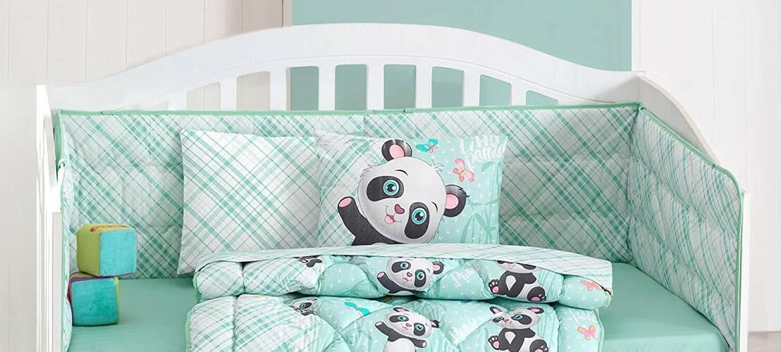 Chambre bébé avec une déco sur le thème Panda