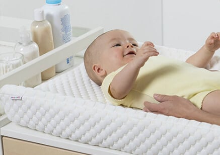 Matelas à langer confortables pour bébé – modèles imperméables et ergonomiques